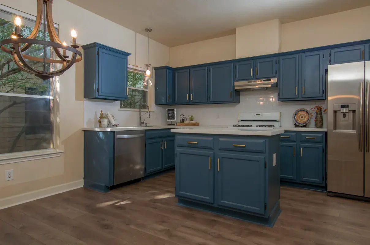Luling — Kitchen — after